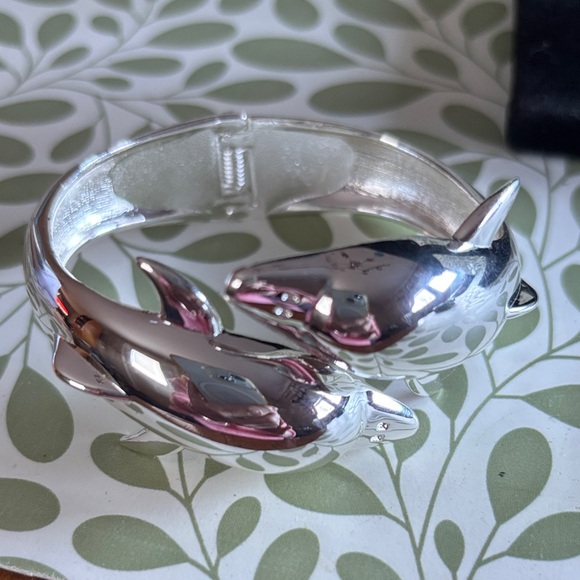 Source Unknown Jewelry - Silver Tone Dolphin Bracelet